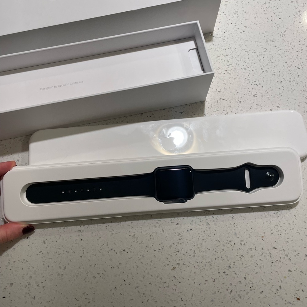 Apple Gen 1 Watch Sport 42mm Space Gray Aluminum